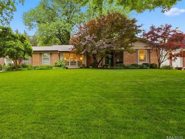 House for sale in Creve Coeur, Missouri