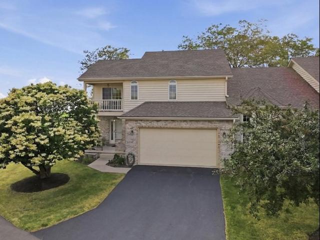 Townhouse for sale in Dekalb, Illinois