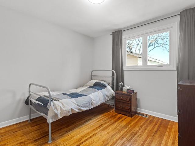 Apartment for rent in Mulhurst Bay, Ontario