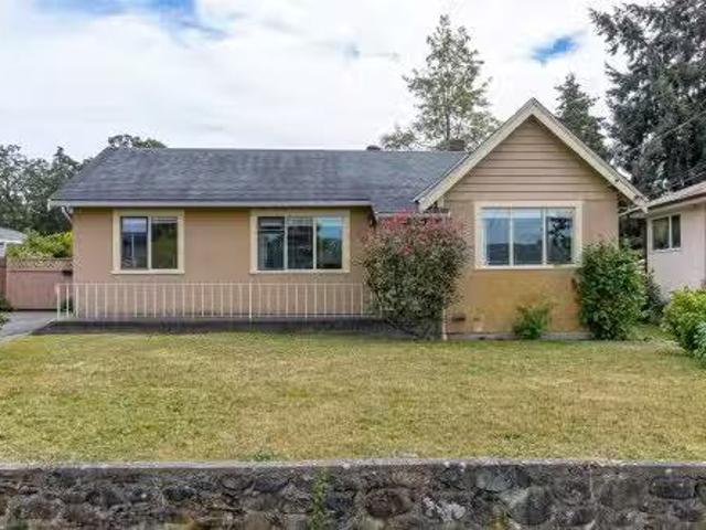 House for sale in Saanich, British Columbia