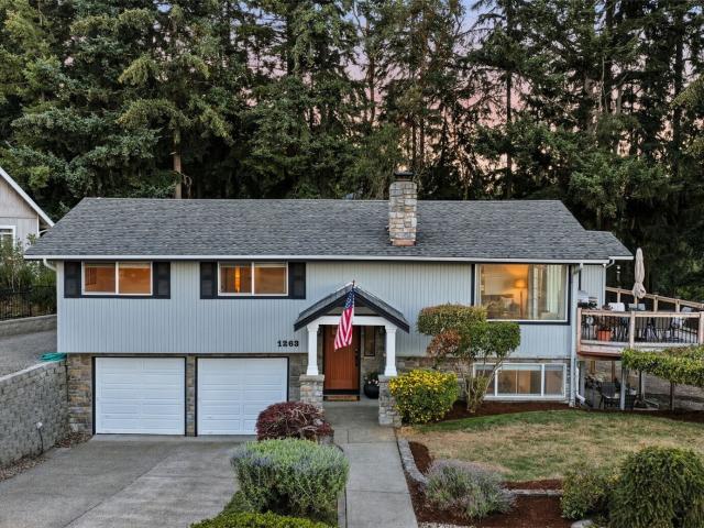 House for sale in Fox Island, Washington