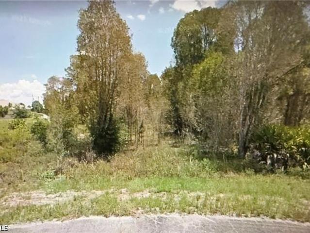 Land for sale in Fort Myers, Florida
