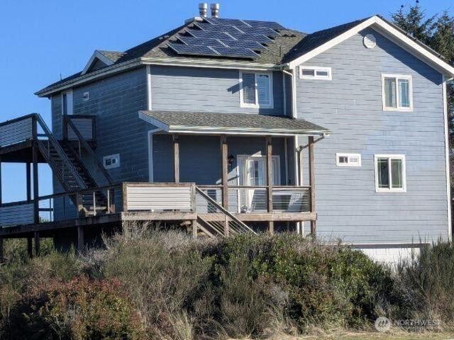 House for sale in Ocean Shores, Washington