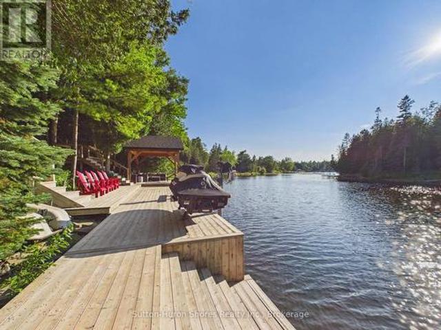 House for sale in Ontario