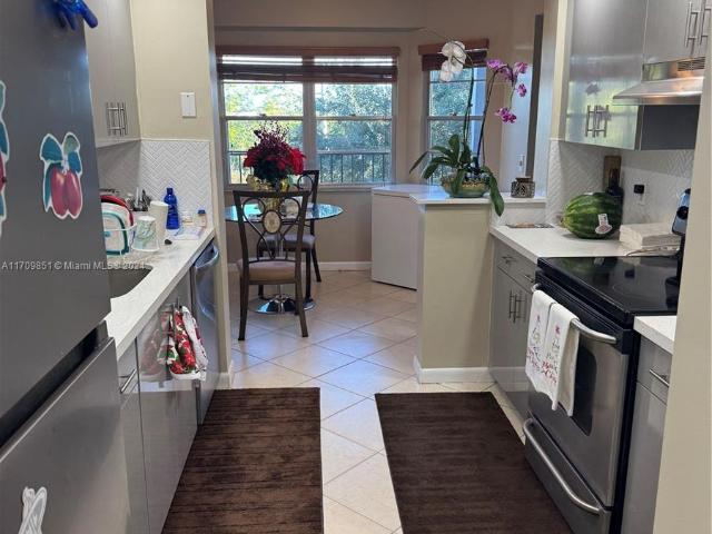 Condo for sale in Pembroke Pines, Florida