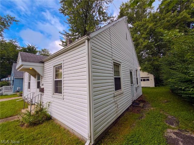 House for sale in Summit, Ohio