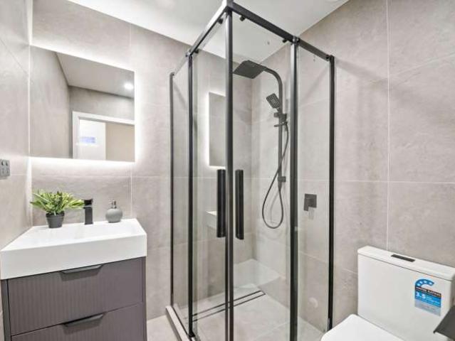 Townhouse for sale in Oratia