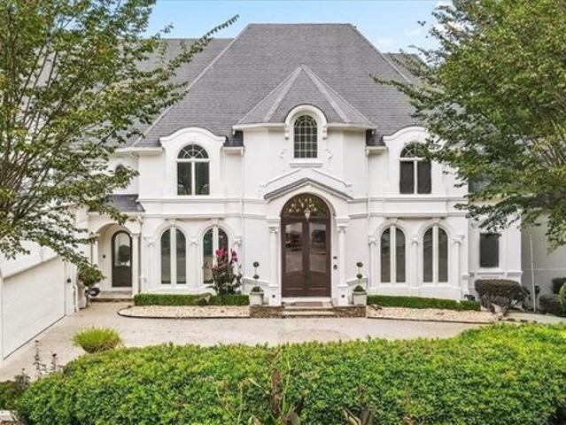 House for sale in Johns Creek, Fulton County
