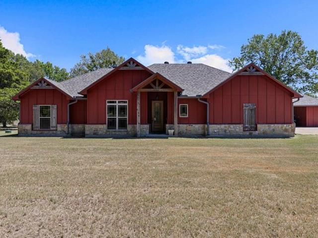 House for sale in Harrison, Texas