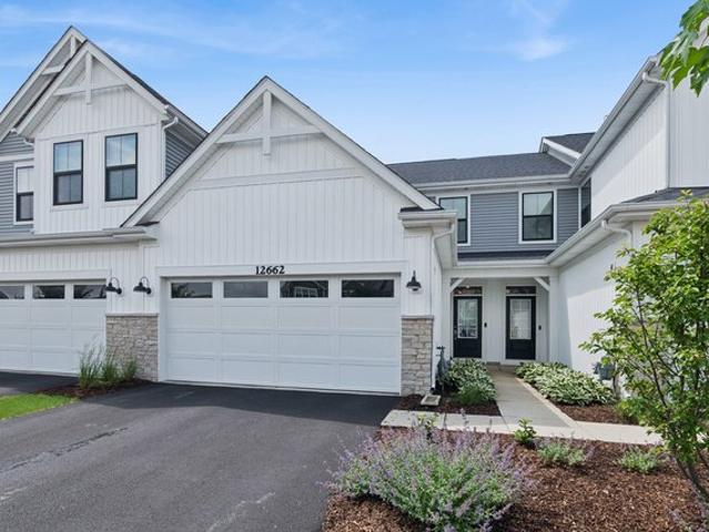 Townhouse for sale in Plainfield, Illinois