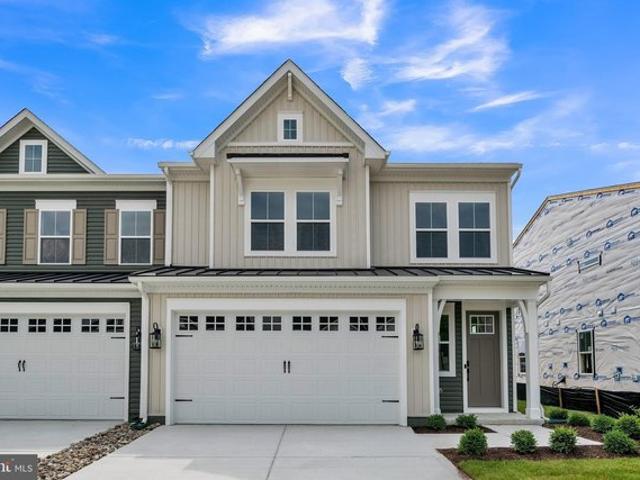 Townhouse for sale in Delaware