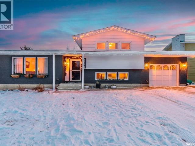 House for sale in Moose Jaw, Saskatchewan