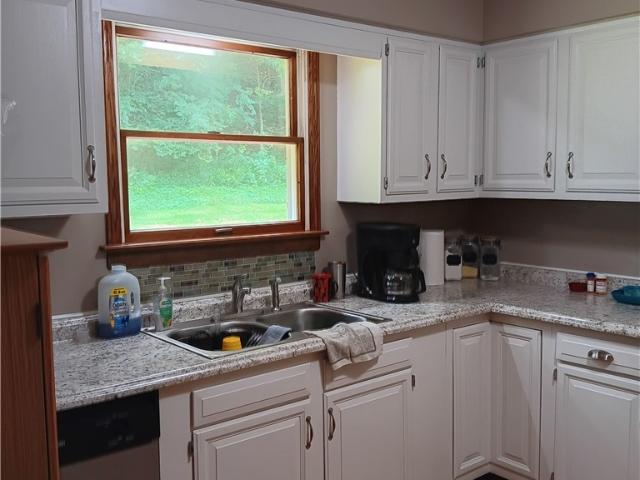 House for sale in Robins, Byesville