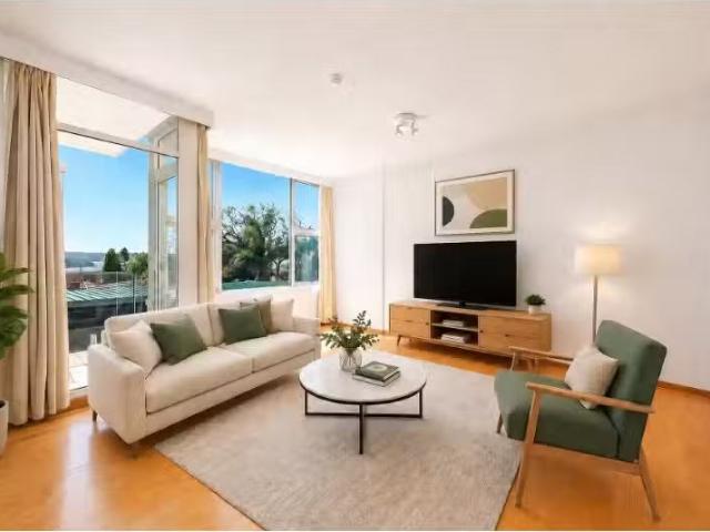 Apartment for rent in Lower North Shore, Sydney