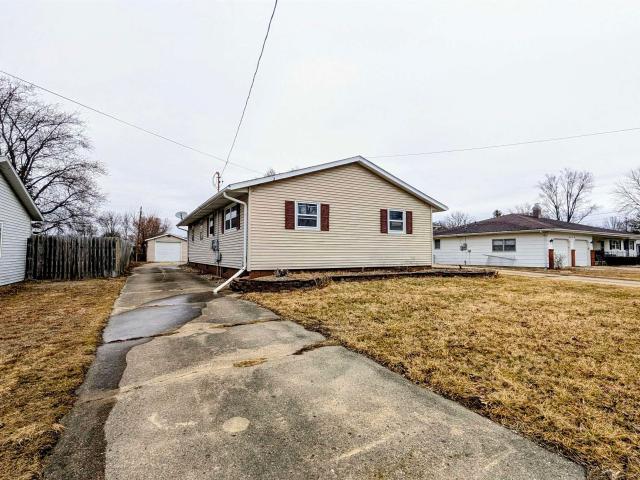 House for sale in Fulton, Illinois