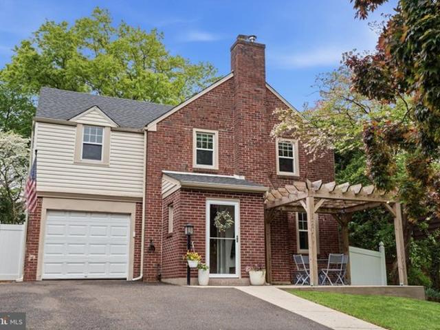 House for sale in Rydal, Pennsylvania