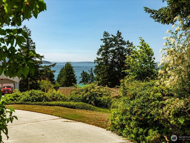 House for sale in Oak Harbor, Washington