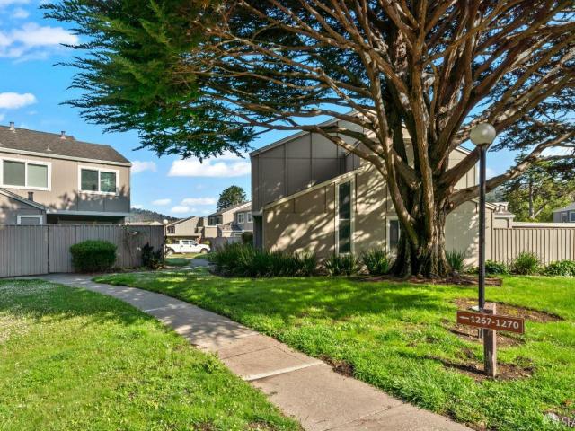 Townhouse for sale in Pacifica