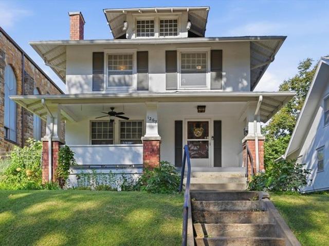 House for sale in College Place, Topeka