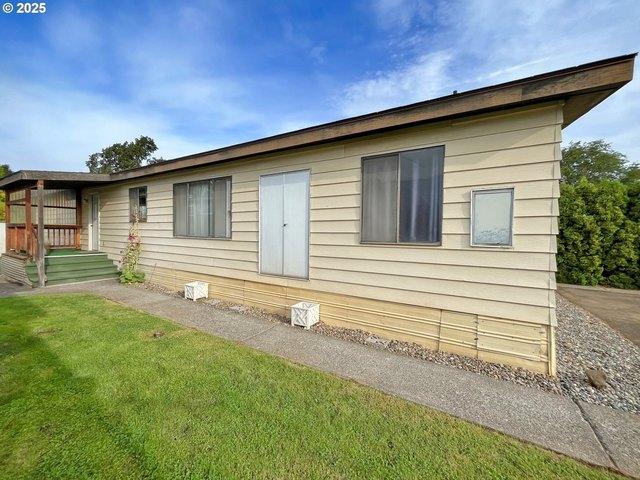 House for sale in Oregonia