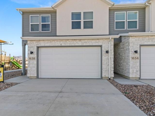Townhouse for sale in Cache, Utah