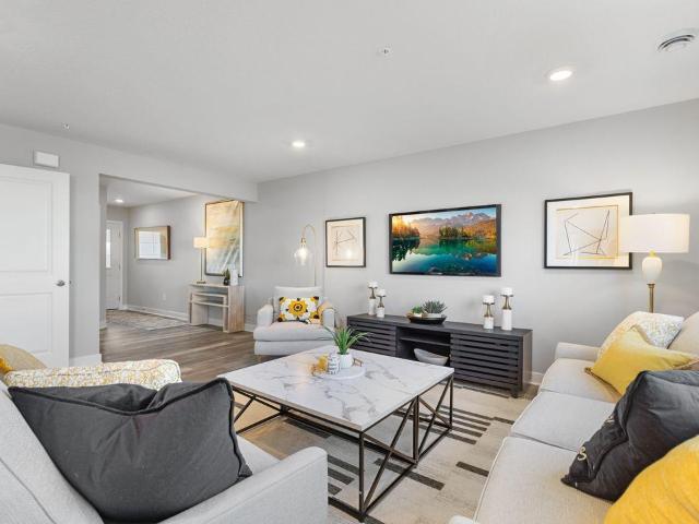 Townhouse for sale in Hennepin, Minnesota