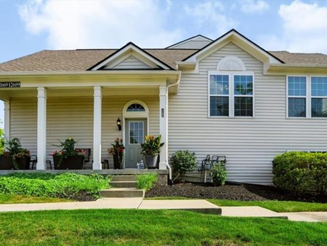 Condo for sale in Avalon Townes, Fishers