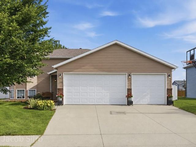 House for sale in Moorhead, Minnesota
