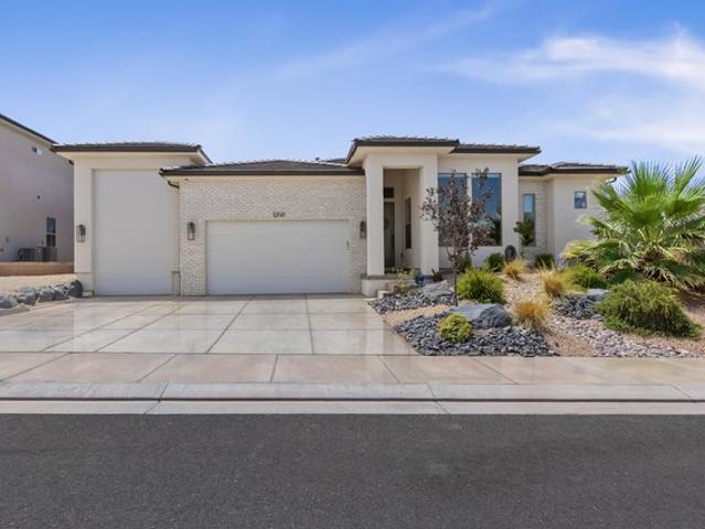 House for sale in Washington, Utah