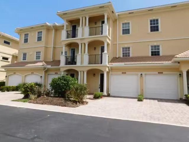 Condo for sale in Port Saint Lucie