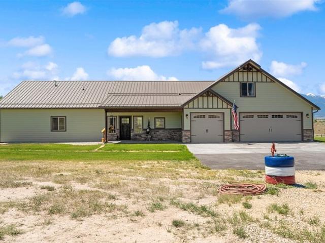 House for sale in Ravalli, Montana