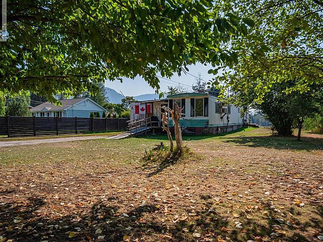 House for sale in Castlegar, British Columbia