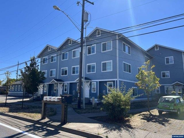 House for sale in Oregonia