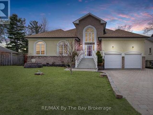 House for sale in Wasaga Beach, Ontario