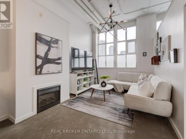 Condo for sale in City Commercial Core, Kitchener