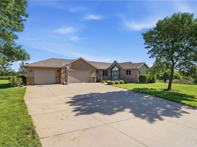 House for sale in Willmar, Minnesota