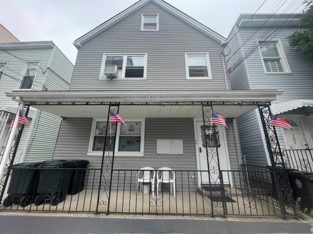 House for sale in Hudson, New Jersey