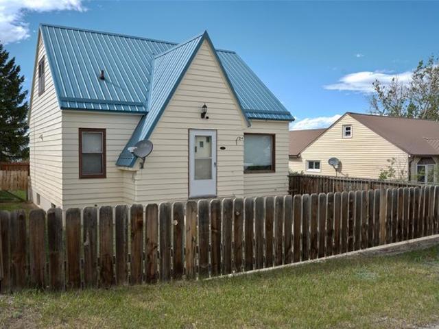 House for sale in Cut Bank, Montana