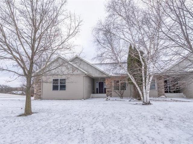 Townhouse for sale in New London, Minnesota
