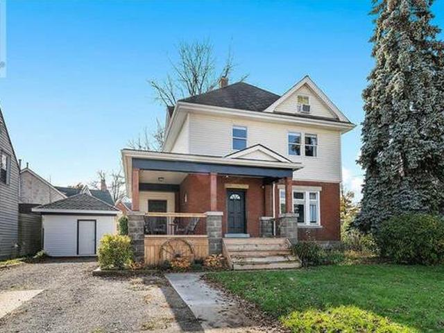 House for sale in Ancaster, Ontario