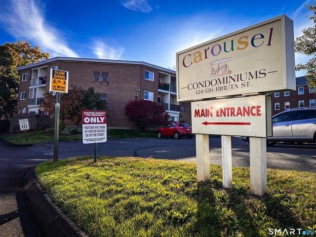 Condo for sale in New Britain, Capitol Planning Region