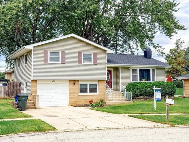 House for sale in South Elgin, Kane County