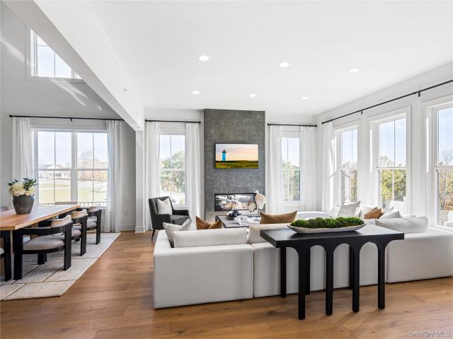 Condo for sale in Pearl River, Rockland County