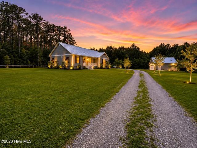House for sale in Arapahoe, North Carolina