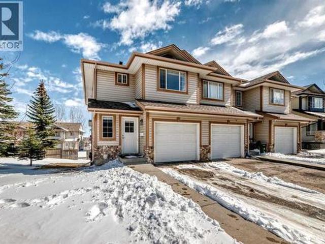 Townhouse for sale in Northwest, Alberta