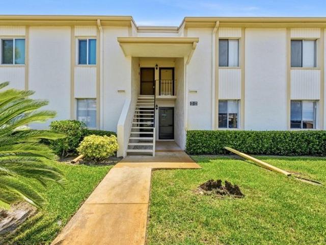 Condo for sale in Oldsmar, Florida