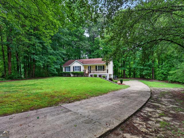 House for sale in Sharpsburg, Georgia