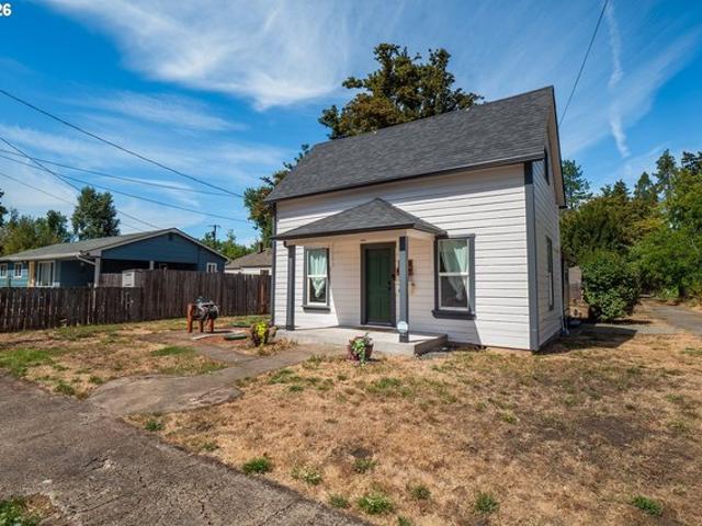 House for sale in Oregonia