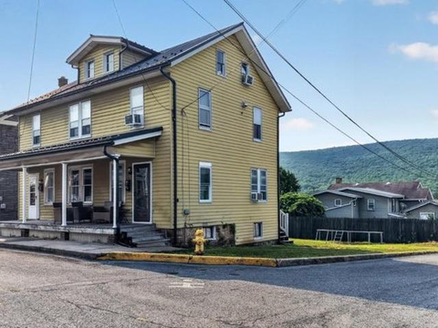 House for sale in Williamstown, Pennsylvania