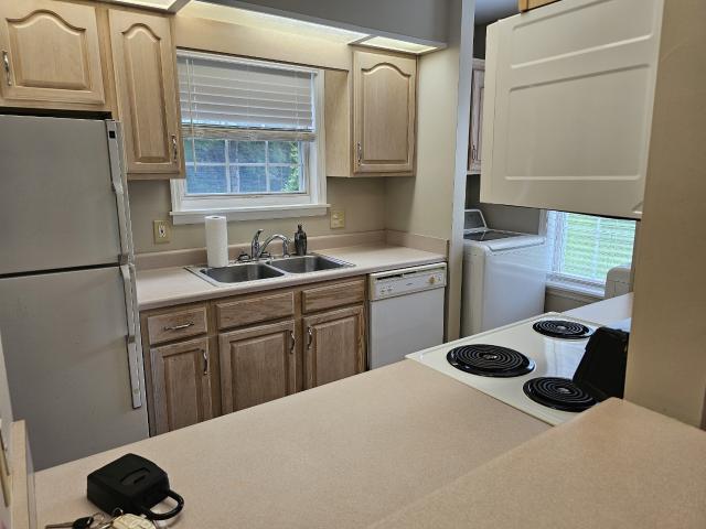 Condo for sale in Dickson